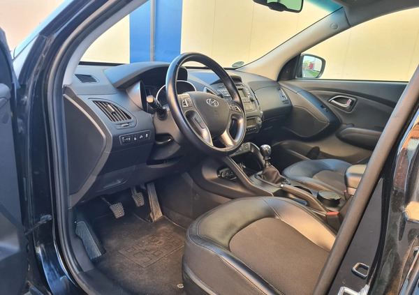 Hyundai ix35 cena 46900 przebieg: 175000, rok produkcji 2015 z Złotoryja małe 121